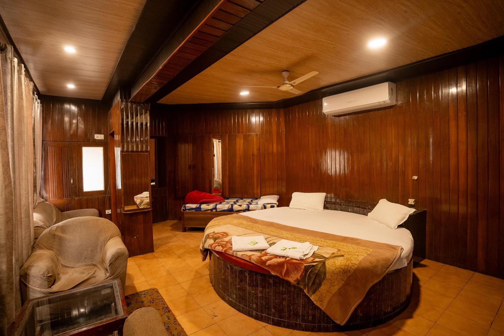 אגרה Hotel Shahjahan מראה חיצוני תמונה